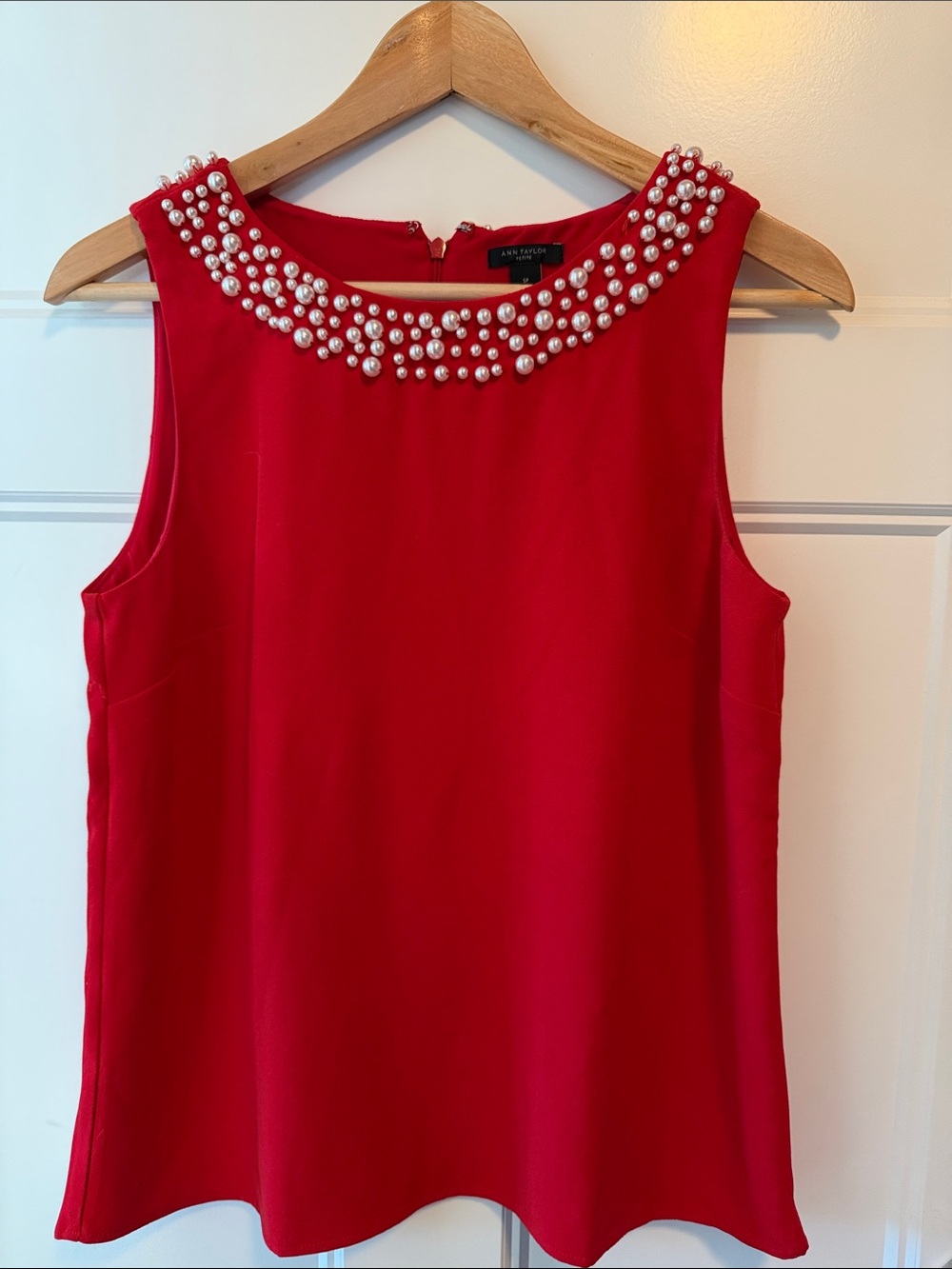 Ann Taylor Red Sleeveless Shell with Pearl Collar